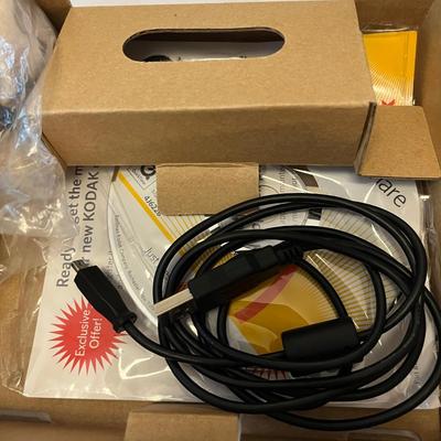 Digital Cameras & Film Cameras (LR-MG)