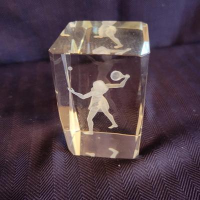 Assortment of Tennis Decor Items (DR-DW)