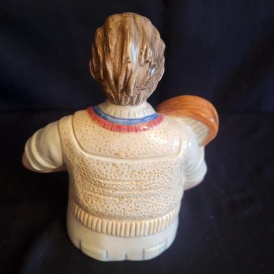 Assortment of Tennis Decor Items (DR-DW)