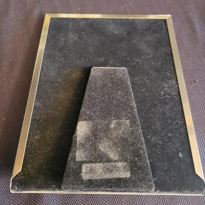 Assortment of Tennis Decor Items (DR-DW)