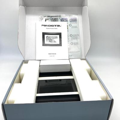 In Box, PANDIGITAL  7-Inch LCD Digital Picture Frame