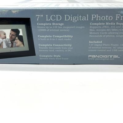 In Box, PANDIGITAL  7-Inch LCD Digital Picture Frame
