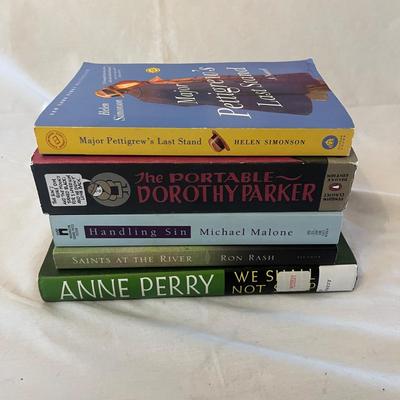 Selection Of Novels (LR-MG)