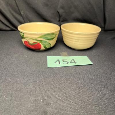 Watt Apple small bowls ramekins