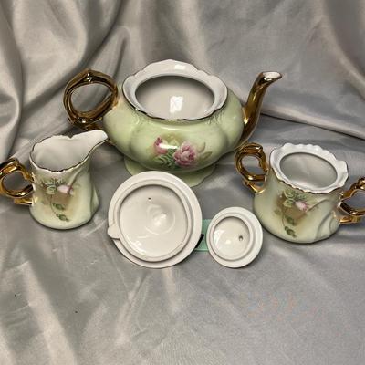 Lefton Roses Tea Set