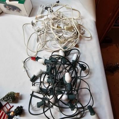 Department 56 & Other Christmas Village Accessories (S1-JS)