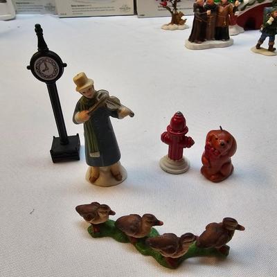 Department 56 & Other Christmas Village Accessories (S1-JS)