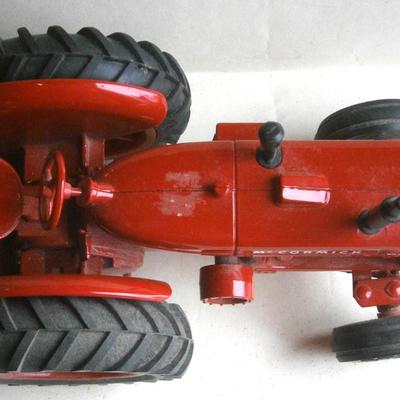 Vintage Ertl International McCormick WD9 Tractor