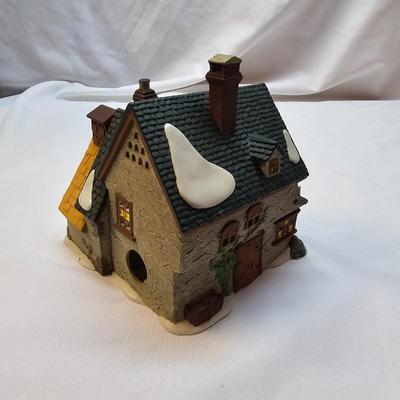 Ceramic Christmas Houses by Lemax, Department 56 &Others (S1-JS)