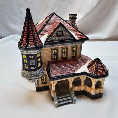 Ceramic Christmas Houses by Lemax, Department 56 &Others (S1-JS)