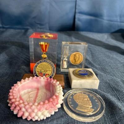 Lot 68 variety of JFK collectibles 