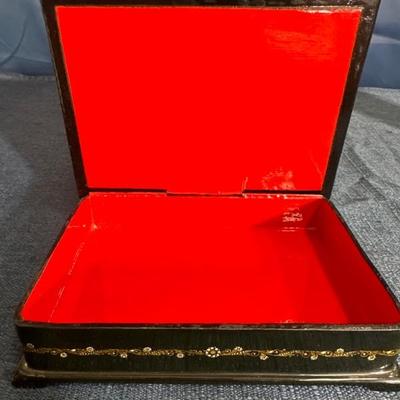 Lot 93 Vintage black Lacquer box with inlay
