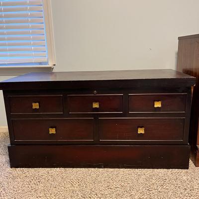 Vintage Lane Aroma Tite Chest