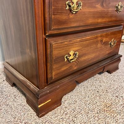 Bassett Dresser 5 Drawers