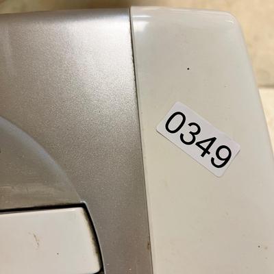 Frigidaire Dehumidifier Model FAD704TDP