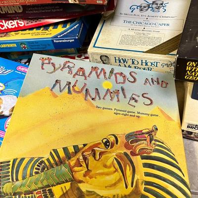 Lot Vintage Board Games, Toys