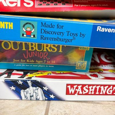 Lot Vintage Board Games, Toys