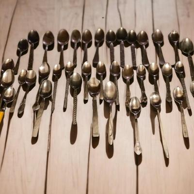 Spoon lot
