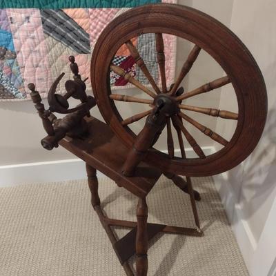 Antique Standard Spinning Wheel 18