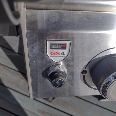Natural Gas Weber Genesis II GS4 Outdoor Grill with Quick Connect