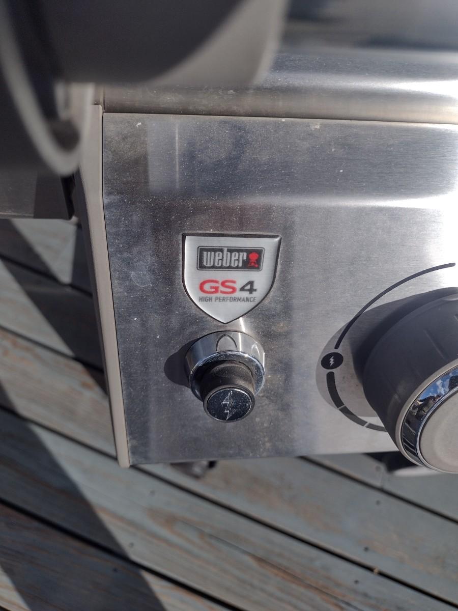 Natural Gas Weber Genesis II GS4 Outdoor Grill with Quick Connect