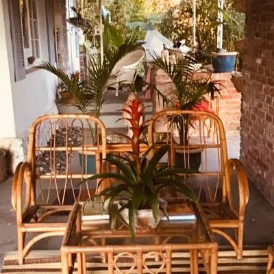 A PAIR OF VINTAGE RATTAN CHAIRS W/COFFEE TABLE