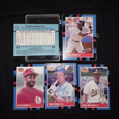 MVP BASEBALL TRADING CARDS