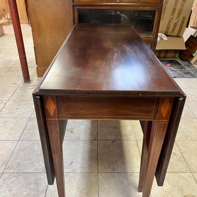 Antique/Vintage Drop Leaf Swing Leg Table