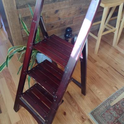 Wood Finish on Metal Frame Folding Step Ladder