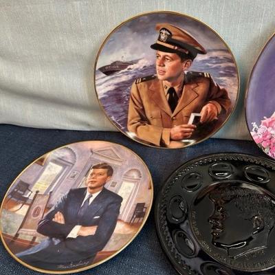Lot 120 collection of presidential collector plates