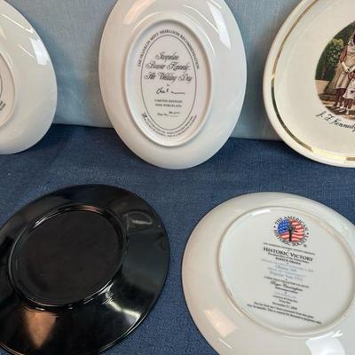 Lot 120 collection of presidential collector plates