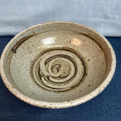 Lot 124, vintage, pottery, pitcher, and bowl set