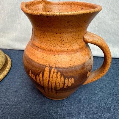 Lot 126, vintage pottery, pitcher, and bowl set Lot 126, vintage pottery, pitcher, and bowl set