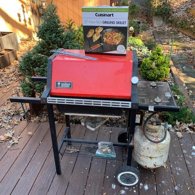 Weber Propane Grill w/ Accessories (BP-HS)