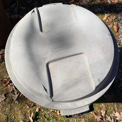 Five Outdoor Rubbermaid Roughneck Trash Cans & More (BP-HS)