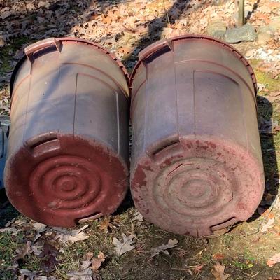 Five Outdoor Rubbermaid Roughneck Trash Cans & More (BP-HS)