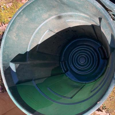 Five Outdoor Rubbermaid Roughneck Trash Cans & More (BP-HS)