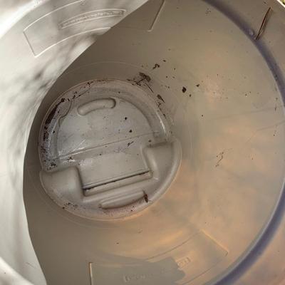 Five Outdoor Rubbermaid Roughneck Trash Cans & More (BP-HS)