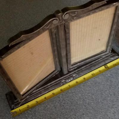 LOT 92 OLD DOUBLE PICTURE FRAMES