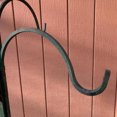 Four Hanger Shepherd Hook plus Solar Lights (BP-HS)