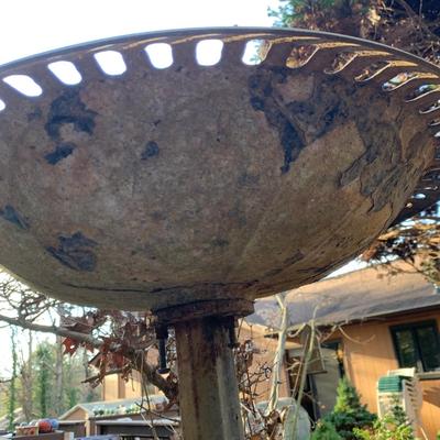Metal Bird Bath (BP-HS)