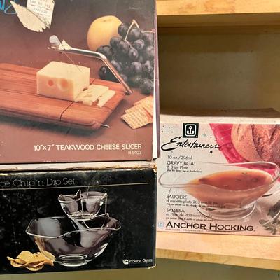 Mixed Lot Vintage Contemporary Kitchen Items