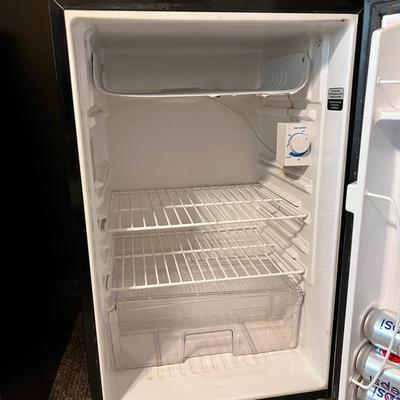 GE Compact Refrigerator 4.3 Cu. Ft.
