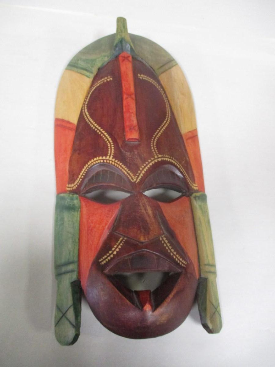 Hand Carved Made In Kenya Mask | EstateSales.org