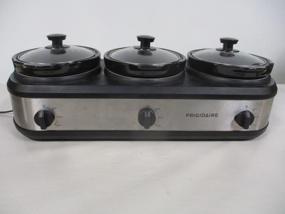 Frigidaire Triple Slow Cooker Buffet Server