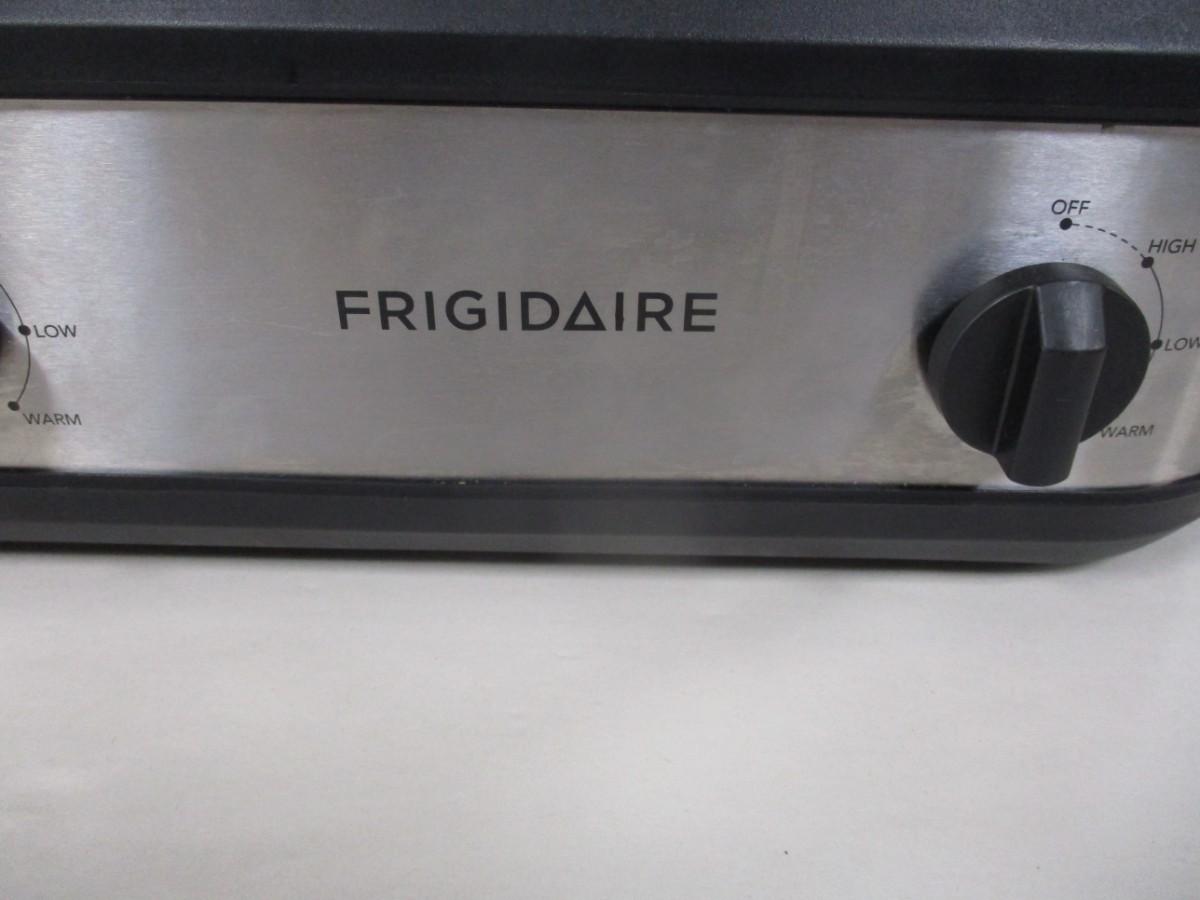 Frigidaire Triple Slow Cooker Buffet Server