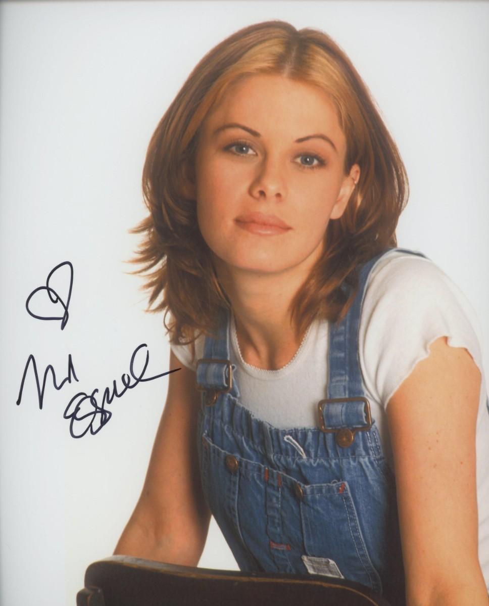Nicole Eggert signed photo