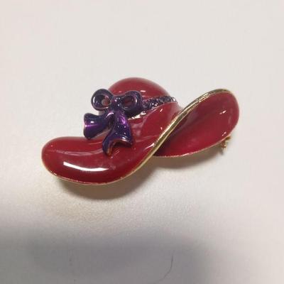 Red Hat pin