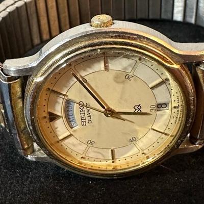 Lot 149 two menâ€™s watches one Timex one Seiko