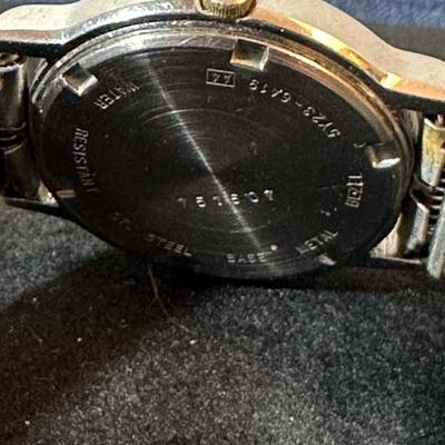 Lot 149 two menâ€™s watches one Timex one Seiko